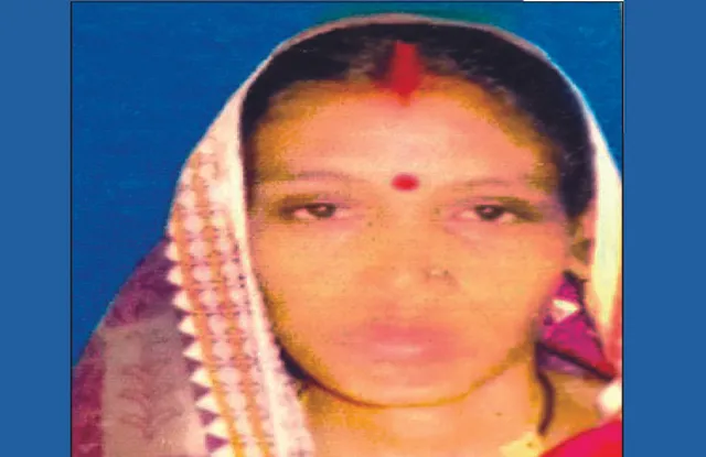 ମହିଳାଙ୍କୁ ଟାଣିନେଇ ଖାଇଦେଲା କୁମ୍ଭୀର