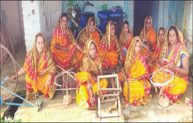 ଭଲ ଖବର: ହସ୍ତତନ୍ତ କରିଛି ସ୍ବାବଲମ୍ବୀ, ୧୧ ମହିଳାଙ୍କୁ ମିଳିଛି ରୋଜଗାର