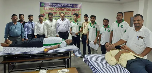 ଆଇନ୍‌ଷ୍ଟାଇନ୍‌ ଏକାଡେମୀ ଅଫ୍‌ ଟେକ୍‌ନୋଲୋଜି ଆଣ୍ଡ ମ୍ୟାନେଜମ୍ୟାଣ୍ଟ ଓ ‘ସମ୍ବାଦ-ଆମ ଓଡ଼ିଶା’ର ରକ୍ତଦାନ ଶିବିର