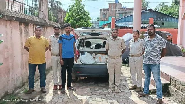 ଦେଶୀ ମଦ ସହ କାର ଜବତ, ଜଣେ ଗିରଫ