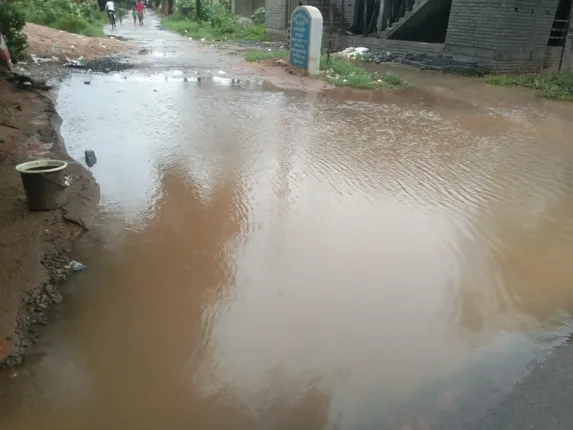 ଲଘୁଚାପ ବର୍ଷାରେ ବୌଦ୍ଧ ଅଞ୍ଚଳ ବେହାଲ: ବିଦ୍ୟୁତ ସେବା ବନ୍ଦ, ଭାଙ୍ଗିଲା ବହୁ ଘର