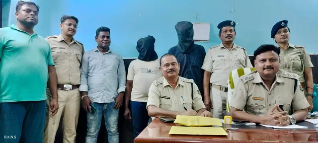 ୩୦ଲକ୍ଷର ଧଳାଜହର ଜବତ; ଖୋର୍ଦ୍ଧାରୁ ପଶ୍ଚିମବଙ୍ଗର ବ୍ରାଉନସୁଗାର ମାଫିଆ ଗିରଫ