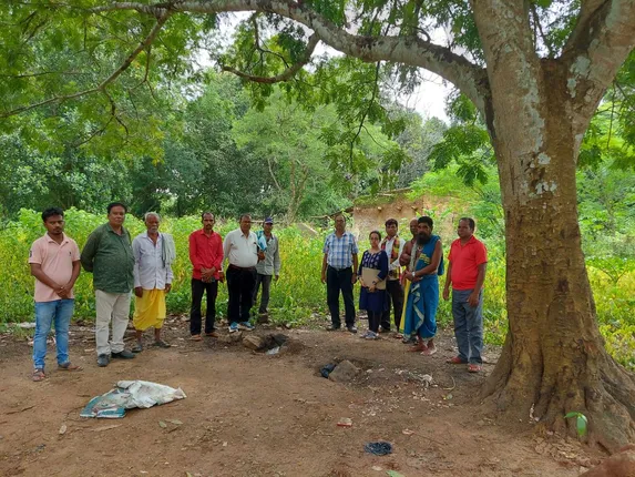 ମନରେଗା ଯୋଜନାର ଜାଲିଆତି: ଉଦ୍ୟାନ ନିର୍ମାଣ ନାମରେ ଲକ୍ଷାଧିକ ଟଙ୍କା ଚଳୁ