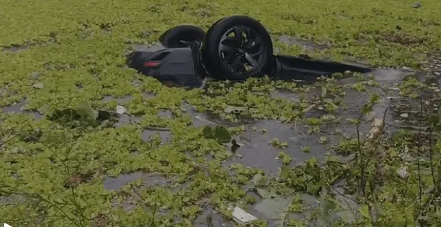 ଲଗାଣ ବର୍ଷା ହେଲା କାଳ: ଓଲଟିଲା କାର, ୨ ଗୁରୁତର