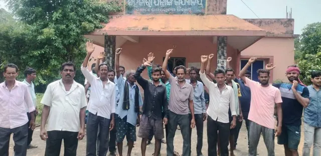 କେନାଲରେ ପାଣି ଆସୁନି, ଧାରଣା ଦେଲେ ଚାଷୀ