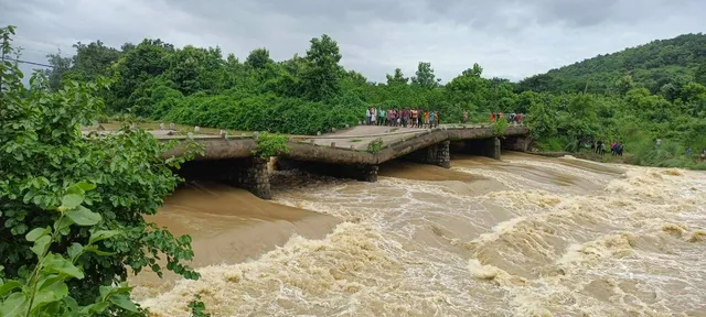 ଭୁଷୁଡିଲା ସେତୁ, କୋସକାରୁ ଆଡକଟାକୁ ଯାତାୟତ ବନ୍ଦ