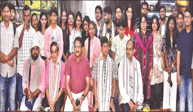 ଫଟୋଗ୍ରାଫର୍‌ ହେଉଛନ୍ତି ବିଶ୍ବାସର ପ୍ରତୀକ: ସୌମ୍ୟ