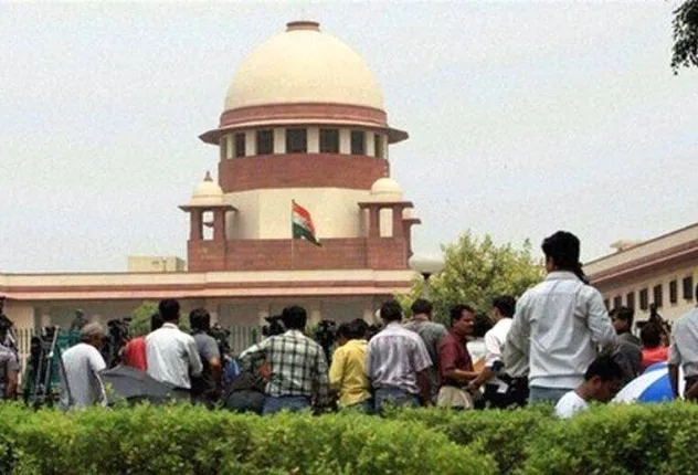 ‘ପ୍ରସ୍ତୁତ ନଥିବା’ ଜୁନିୟରଙ୍କୁ ଅଦାଲତକୁ ପଠାଇବା ମହଙ୍ଗା ପଡ଼ିଲା; ଓକିଲଙ୍କ ଉପରେ ୨ହଜାର ଟଙ୍କାର ଜରିମାନା ଲଗାଇଲେ ସୁପ୍ରିମ୍‌କୋର୍ଟ