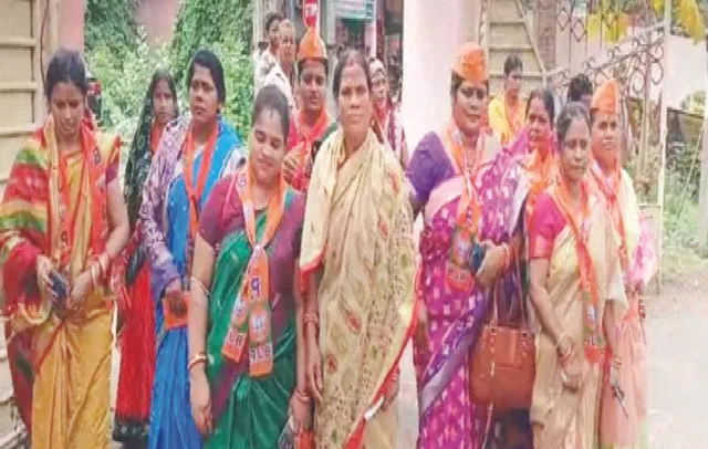 ମହିଳାଙ୍କ ସହ ବିଧାୟକଙ୍କ ପାଟିତୁଣ୍ଡକୁ ନେଇ ତେଜିଲା ରାଜନୀତି: ସମ୍ବିତ୍‌ଙ୍କ ବିରୋଧରେ ବିଜେପି ମହିଳା ମୋର୍ଚ୍ଚାର ଏତଲା