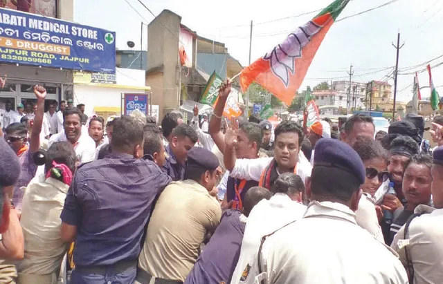 ୫-ଟି ସଚିବଙ୍କ ଜିଲ୍ଲା ବୁଲା ଶେଷ: କଂଗ୍ରେସ ଓ ବି‌ଜେପିର ତୀବ୍ର ବିରୋଧ