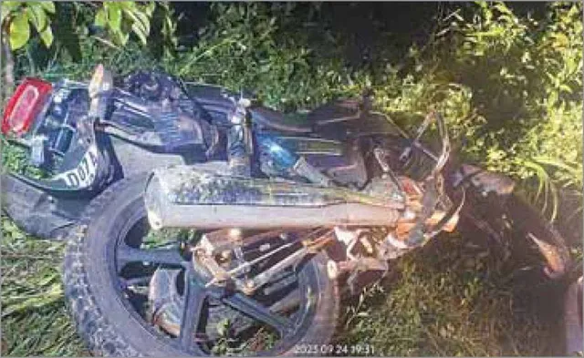 ବଡ଼ଘାଟିରେ ବାଇକ୍‌କୁ ଧକ୍କା ଦେଇ ଓଲଟିଲା ଟ୍ରକ୍‌: ୨ ମୃତ, ୩ ଗୁରୁତର