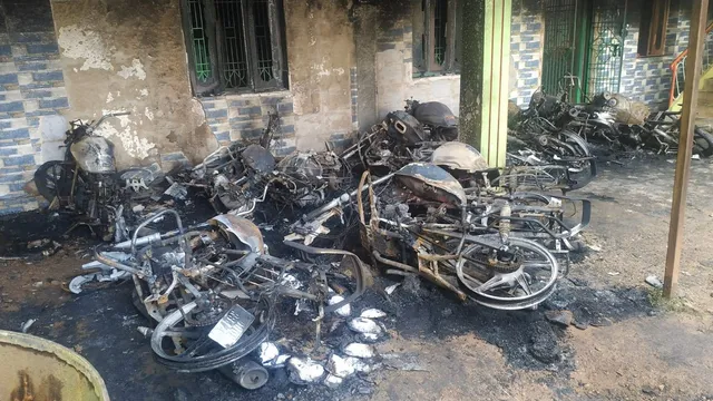 ଦୁଇ ଫାଇନାନ୍ସ କମ୍ପାନିର ୧୨ଟି ବାଇକକୁ ଜାଳି ଦେଲେ ଦୁର୍ବୁତ୍ତ