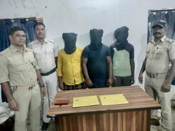 ୨୦ ଗ୍ରାମ ବ୍ରାଉନସୁଗାର ଜବତ, ୩ ଗିରଫ