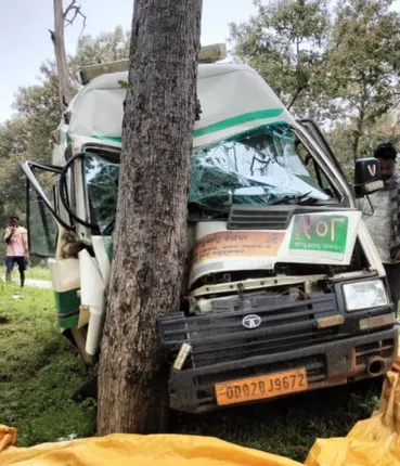 ଆମ୍ବୁଲାନ୍ସ ସେବାରୁ ବଞ୍ଚିତ ଝରିଗାଁ ବ୍ଲକବାସୀ, ପ୍ରାୟ ଦୁଇ ମାସ ହେବ ଅଚଳ ୧୦୮ ଆମ୍ବୁଲାନ୍ସ