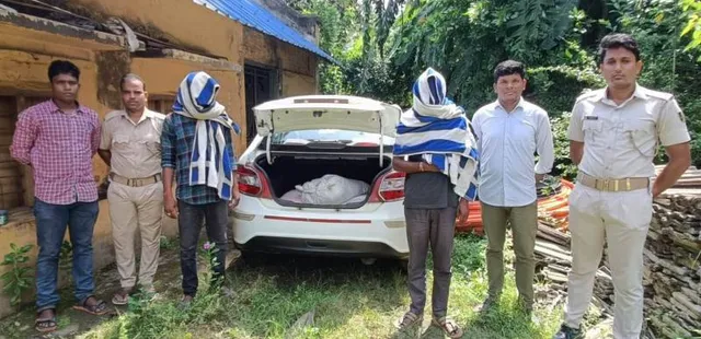 ୪ଶହ ଲିଟର ଦେଶୀ ମଦ ସହିତ କାର ଜବତ, ୨ ଗିରଫ 