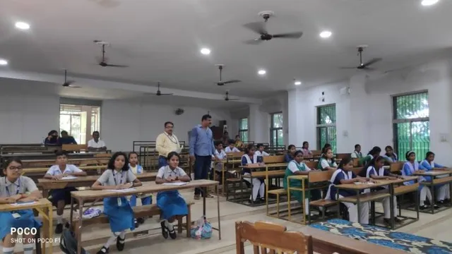 ଖୋର୍ଦ୍ଧା ବିଜେବି ଉଚ୍ଚ ବିଦ୍ୟାଳୟରେ ‘ସମ୍ବାଦ’ ବାର୍ଷିକ ପ୍ରତିଯୋଗିତା, ଭାଗନେଲେ ୧୦୨ ଛାତ୍ରଛାତ୍ରୀ