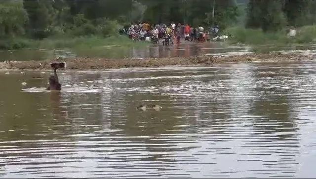 ରାଜ୍ୟରେ ବନ୍ୟା ସ୍ଥିତି ନାହିଁ, ଉପରମୁଣ୍ଡରେ ପ୍ରବଳ ବର୍ଷା ହେତୁ ତଳି ଅଞ୍ଚଳରେ ପାଣି ପଶିଛି: ସର୍ବୋଚ୍ଚ ଯନ୍ତ୍ରୀ