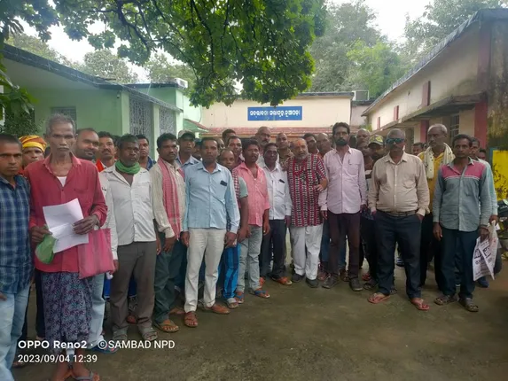 ଗଭୀର ନଳକୂଅ ଅଛି, ୨ ବର୍ଷ ହେଲା ବିଜୁଳି ସଂଯୋଗ ହେଉନି