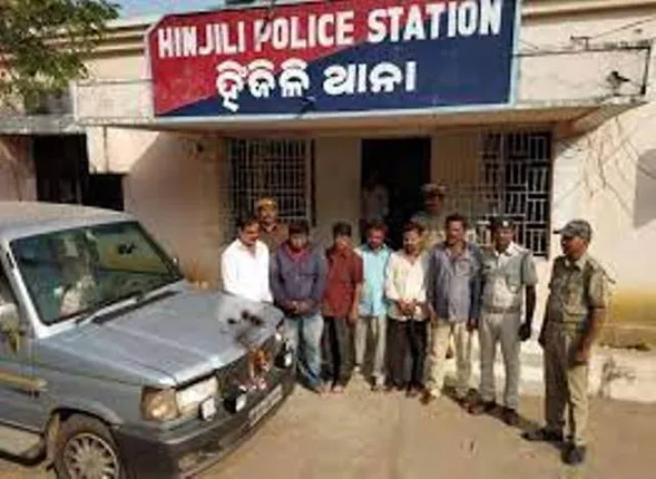 ଗୋଟିଏ ନରକଙ୍କାଳ ଓ ଏକ ଅଜଣା ମୃତଦେହ ଠାବ: ଘଟଣାସ୍ଥଳରେ ପୁଲିସର ତଦନ୍ତ