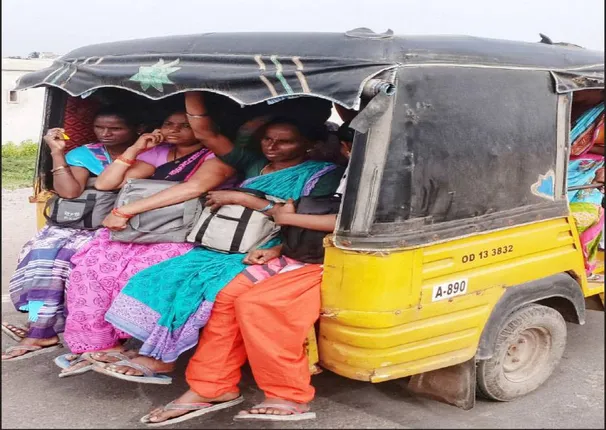 ଓଭରଲୋଡିଂ ଉପରେ ଲଗାମ ନାହିଁ: ବାରମ୍ବାର ଘଟୁଛି ଦୁର୍ଘଟଣା