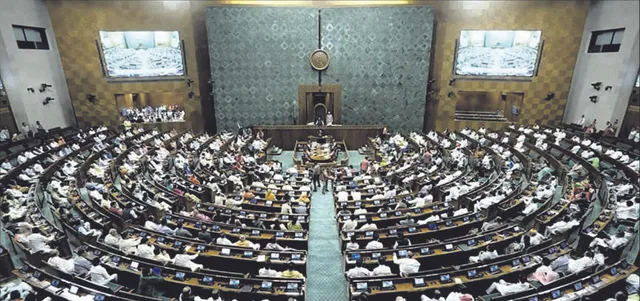 ରାଜୀବଙ୍କ ଅମଳରେ ଦିନକରେ ନିଲମ୍ବିତ ହୋଇଥିଲେ ୬୩ ସାଂସଦ