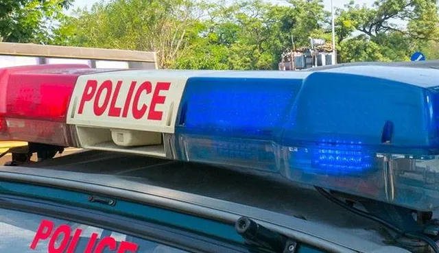 ମଦ‌ ଦୋକାନର ଫଟୋ ଉଠାଇବା ବେଳେ ସାମ୍ବାଦିକଙ୍କୁ କର୍ମଚାରୀଙ୍କ ମାଡ଼, ଥାନାରେ ଏତଲା