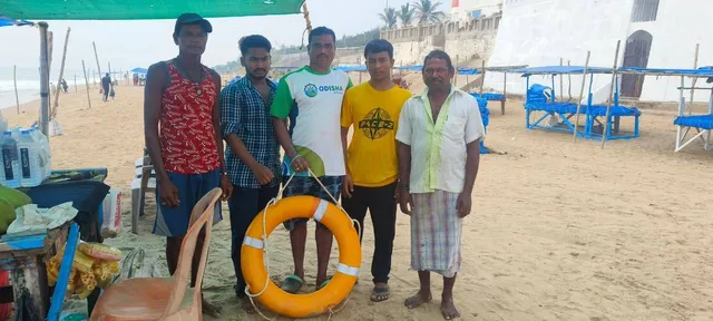 ଗୋପାଳପୁର ସମୁଦ୍ରରେ ବୁଡ଼ି ଯାଉଥିଲେ ୨ ଯୁବକ, ଉଦ୍ଧାର କଲେ ଲାଇଫ୍‌ ଗାର୍ଡ଼