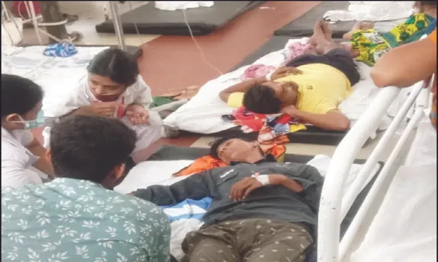 ପୁରୀ ଜିଲ୍ଲା ମୁଖ୍ୟ ଚିକିତ୍ସାଳୟ: ଚଟାଣରେ ଚାଲିଛି ରୋଗୀ ଚିକିତ୍ସା