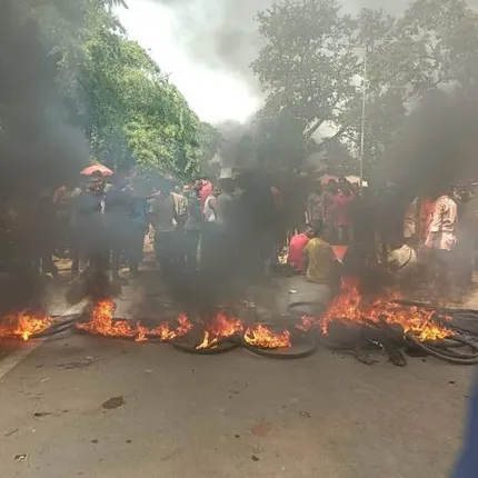 ଗୋହତ୍ୟାକୁ କେନ୍ଦ୍ରକରି ଭଦ୍ରକ-ଚାନ୍ଦବାଲି ରାସ୍ତାରୋକ