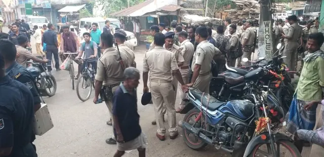 ଭଦ୍ରକରେ ଗଣେଶ ମେଢ଼ର ଭସାଣି ଉତ୍ସବ ପାଇଁ ପୁଲିସର ଫ୍ଲାଗ ମାର୍ଚ୍ଚ