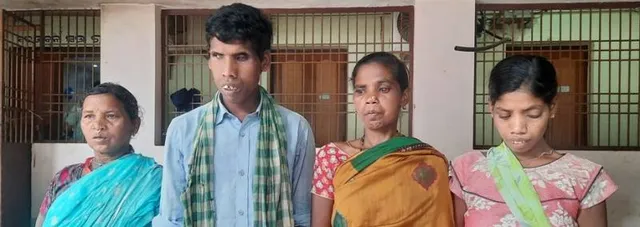 ୩ ଭିନ୍ନକ୍ଷମ ପିଲାଙ୍କ ବଞ୍ଚିବାର ରାହା ପାଲଟିଛନ୍ତି ବୃଦ୍ଧ ମାଆ