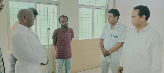 ଡଂଗାସିଲ ପୀଡ଼ିତାଙ୍କ ପରିବାରକୁ ଭେଟିଲେ ଆଇନ ମନ୍ତ୍ରୀ