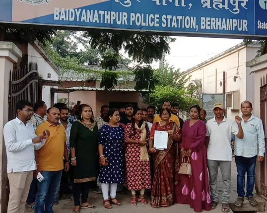 ମହିଳା କର୍ପୋରେଟରଙ୍କୁ ଠିକାଦାର ମାଡ଼ ମାରିଥିବା ଅଭିଯୋଗ, ଅଭିଯୁକ୍ତକୁ ଗିରଫ ନକରିବା ପର୍ଯ୍ୟନ୍ତ ଧାରଣା ଦେବ ବିଜେପି