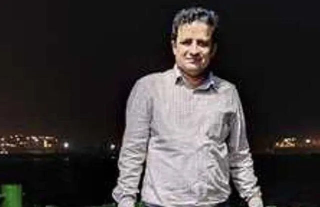 ଡାକ୍ତରଙ୍କୁ ବାନ୍ଧିଲା ସିବିଆଇ, କୋଟିଏ ଟଙ୍କା ସାଙ୍ଗକୁ ଘରୁ ମିଳିଥିଲା ବିଦେଶୀ ମଦ ଓ ଦାମୀ ସିଗାରେଟ