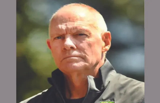 ସିଲି ପଏଣ୍ଟ୍‌: ଚାପେଲ ଦେବାଳିଆ, ଦୁଇ ଓଳି ଖାଇବା ଯୋଗାଡ଼ ବି କଷ୍ଟକର