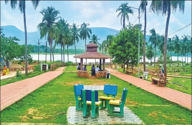 ମୌଳିକ ସୁବିଧାରୁ ବଞ୍ଚିତ ସୁନାମୁହିଁ ପର୍ଯ୍ୟଟନସ୍ଥଳ