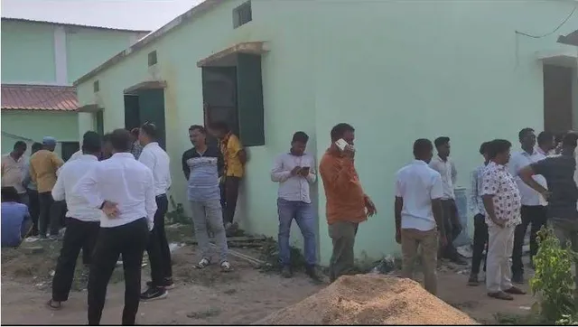 ବିଲରେ ସାର ବୁଣୁଥିଲେ ଦଂପତି; ବିଦ୍ୟୁତ୍‌ କରେଣ୍ଟ ଲାଗି ଚାଲିଗଲା ୨ ଜଣଙ୍କର ଜୀବନ