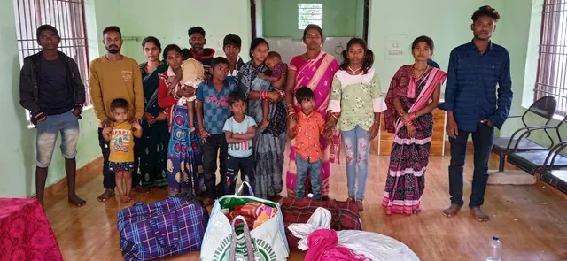 ୧୭ ଦାଦନ ଶ୍ରମିକ ଉଦ୍ଧାର, ଡ୍ରାଇଭର ସହ ଦଲାଲ ଗିରଫ