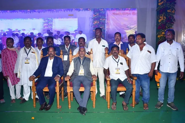 ସାମାଜିକ ସଂସ୍କୃତି, ପରଂପରା ଓ ଭାଇଚାରାର ପର୍ବ ‘ଦିଆଲି ପରବ’ ପାଳିତ