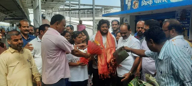 କ୍ରସବୋ ପ୍ରତିଯୋଗିତାରେ ଚମ୍ପିୟନ ଭାଇଭଉଣୀଙ୍କୁ ଭବ୍ୟ ସ୍ବାଗତ