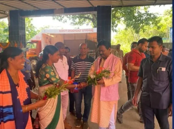 କେନ୍ଦୁଝର ଓ କଳାହାଣ୍ଡିରେ ବିକଶିତ ଭାରତ ସଂକଳ୍ପ ଯାତ୍ରା ଅନୁଷ୍ଠିତ