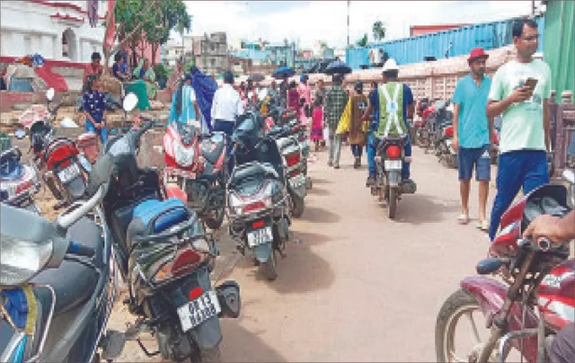 ଶ୍ରୀମନ୍ଦିର ପରିକ୍ରମା ମାର୍ଗ: ଯାତାୟାତରେ ବାଧକ ସାଜୁଛି ଅଘୋଷିତ ପାର୍କିଂ