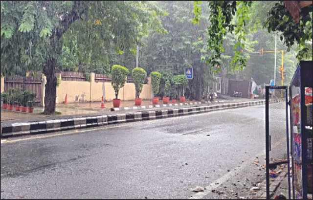 ଦିଲ୍ଲୀରେ ବର୍ଷା ଆଣିଲା ଆଶ୍ବସ୍ତି:  ୧୩ରୁ ଲାଗୁ ହେବନି ଯୁଗ୍ମ-ଅଯୁଗ୍ମ ନିୟମ