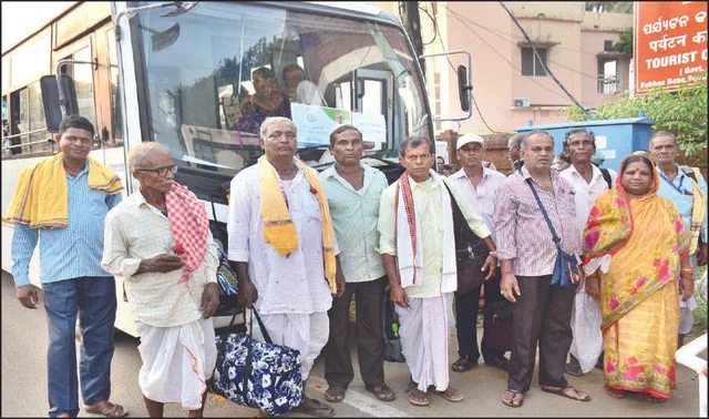 ତୀର୍ଥଯାତ୍ରାରେ ପୁରୀରୁ ୧୩୯ ବରିଷ୍ଠ ନାଗରିକ