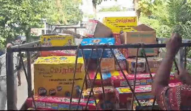 କେନ୍ଦ୍ରାପଡ଼ାରୁ ୩ ଲକ୍ଷରୁ ଅଧିକ ଟଙ୍କାର ବେଆଇନ ବାଣ ଜବତ