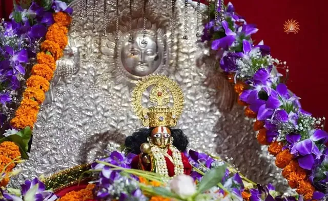 ରାମ ଲଲ୍ଲାଙ୍କ ପାଇଁ ଆସିବ ମାର୍ବଲ୍‌ ପଥରରେ ନିର୍ମିତ ସୁନାଛାଉଣି ହୋଇଥିବା ୮ ଫୁଟ୍‌ ଉଚ୍ଚ ସିଂହାସନ