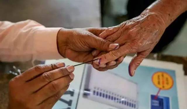 ଦ୍ବିତୀୟ ପର୍ଯ୍ୟାୟ ପ୍ରଚାର ଶେଷ, ୨୦ରେ ଭୋଟ: ମଇଦାନରେ ୧୩ ହେଭିୱେଟ୍