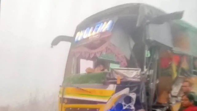 ଟ୍ରକକୁ ପିଟିଲା ପିକନିକ ବସ୍: ୭ ଆହତ, ୨ ବୁର୍ଲା ସ୍ଥାନାନ୍ତର