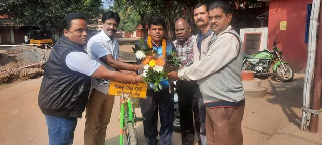 ପୋଲାଭରମ ପ୍ରକଳ୍ପ ବିରୋଧରେ ସାଇକେଲ ଯାତ୍ରା: ଲମ୍ବୋଦର ତୁର୍କୁ ସମ୍ବର୍ଦ୍ଧିତ