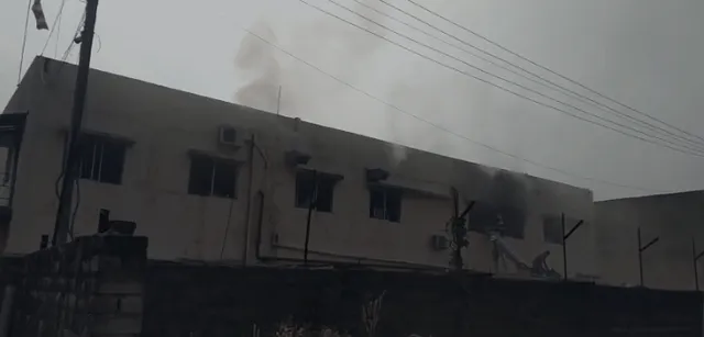 ତେଲ କାରଖାନାରେ ଅଗ୍ନିକାଣ୍ଡ: ନିଆଁ ଲିଭାଇବା କାମରେ ତିନୋଟି ଦମକଳ ବାହିନୀ ନିୟୋଜିତ